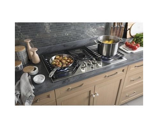 Table de cuisson encastrée à gaz de 36 po GE Profile - PGP9036SLSS