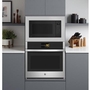 Four mural encastré de 30 po, 5 Pi cu. avec convection GE Profile - PTS9000SNSS