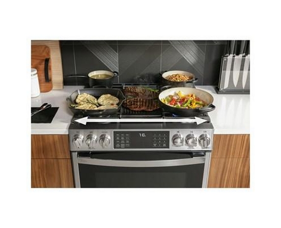 Cuisinière encastrable à gaz de 30 po avec Wi-Fi GE Profile - PCGS930YPFS