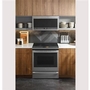Cuisinière encastrable électrique à induction de 30 po GE Profile - PHS93XYPFS