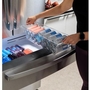 Réfrigérateur quatre portes avec porte à deux battants de 36 po, 28,7 Pi cu.. avec vec pichet Dual-Dispense AutoFill GE Profile - PGE29BYTFS