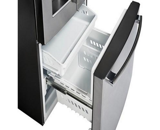 Réfrigérateur trois portes avec porte à deux battants de 33 po, 17,5 Pi cu. avec technologie FrosGuard™ GE Profile - PYE18HYRCFS