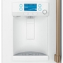 Réfrigérateur trois portes avec porte à deux battants à profondeur de comptoir de 36 po, 22,2 Pi cu. avec distributeur d'eau chaude Café - CYE22TP4MW2