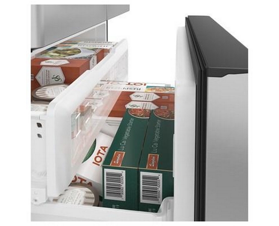 Réfrigérateur trois portes avec porte à deux battants à profondeur de comptoir de 36 po, 22,2 Pi cu. avec distributeur d'eau chaude Café - CYE22TP2MS1
