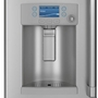 Réfrigérateur trois portes avec porte à deux battants à profondeur de comptoir de 36 po, 22,2 Pi cu. avec distributeur d'eau chaude Café - CYE22TP2MS1