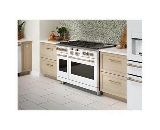 Cuisinière amovible à biénergie de 48 po avec 6 brûleurs et plaque chauffante Café - C2Y486P4TW2