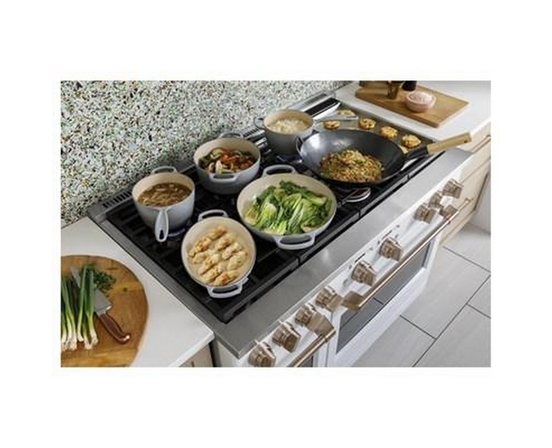 Cuisinière amovible à biénergie de 48 po avec 6 brûleurs et plaque chauffante Café - C2Y486P4TW2