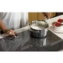 Table de cuisson encastrée à induction de 30 po avec Wi-Fi Café - CHP90301TBB