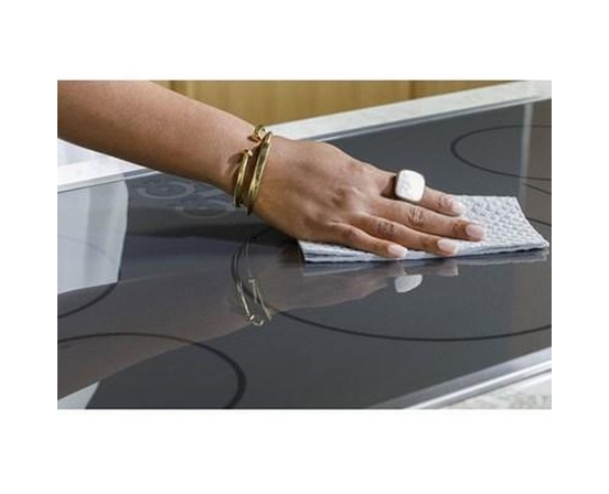 Table de cuisson encastrée à induction de 30 po avec Wi-Fi Café - CHP90301TBB