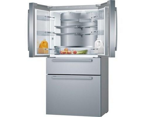 Réfrigérateur quatre portes avec porte à deux battants à profondeur de comptoir de 36 po, 21 Pi cu. avec tiroir  VitaFreshPro™ Bosch - B36CL80SNS