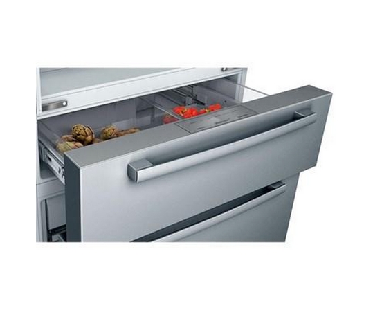 Réfrigérateur quatre portes avec porte à deux battants à profondeur de comptoir de 36 po, 21 Pi cu. avec tiroir  VitaFreshPro™ Bosch - B36CL80SNS
