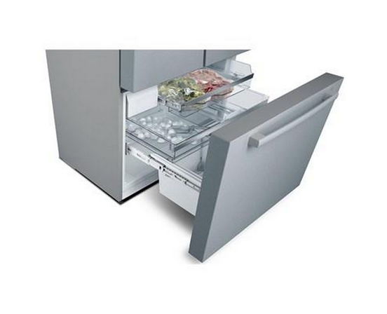 Réfrigérateur trois portes avec porte à deux battants à profondeur de comptoir de 36 po, 21 Pi cu. avec tiroir  VitaFreshPro™ Bosch - B36CT80SNS