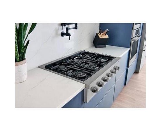 Dessus de cuisinière encastrée à gaz de 36 po. avec brûleur OptiSim® Bosch - RGM8658UC