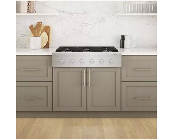 Dessus de cuisinière encastrée à gaz de 36 po. avec brûleur OptiSim® Bosch - RGM8658UC
