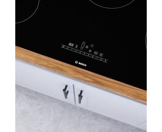 Table de cuisson encastrée électrique de 36 po avec SpeedBoost® Bosch - NET8669UC