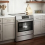 Cuisinière à induction coulissante de 30 po avec convection européenne authentique Bosch - HII8057C