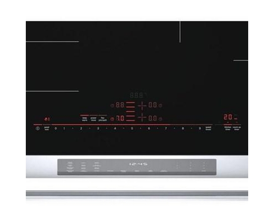 Cuisinière à induction coulissante de 30 po avec convection européenne authentique Bosch - HIIP057C