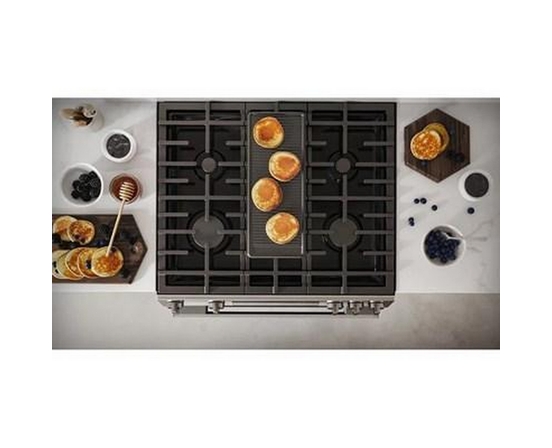 Cuisinière au gaz encastrable de 30 po avec technologie convection Bosch - HGF1050MUC