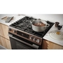 Cuisinière au gaz encastrable de 30 po avec technologie convection Bosch - HGF1050MUC