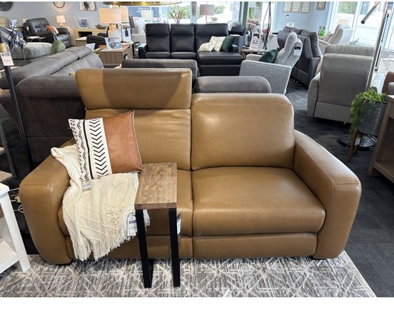 Sofa condo inclinable motorisé et appui tête motorisé de Bugatti