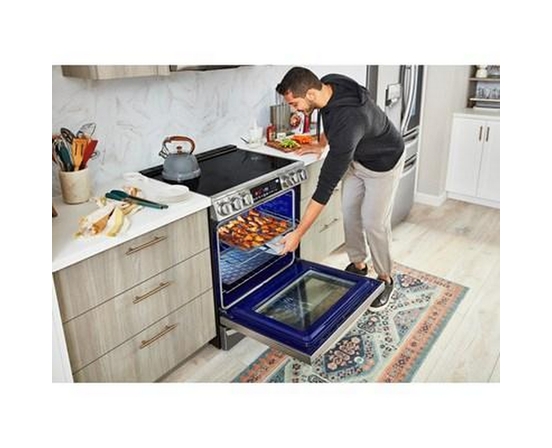 Cuisinière encastrée électrique de 30 po avec Air Fry LG - LSEL6337F