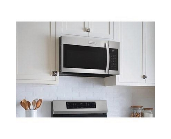 Four à micro-ondes à hotte intégrée de 30 po, 1,9 Pi cu., avec filtre  PureAir® Frigidaire Gallery - GMOS1962AF