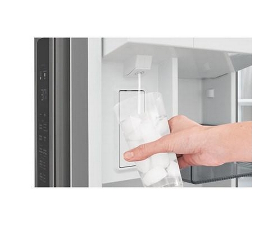 Réfrigérateur trois portes avec porte à deux battants à profondeur de comptoir de 36 po, 23,3 Pi cu.. avec affichage numérique Frigidaire Professional - PRFG2383AF