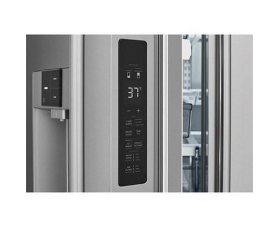 Réfrigérateur trois portes avec porte à deux battants à pronfondeur de comptoir de 36 po., 22.6 Pi cu. avec distributeur d'eau et de glaçons Frigidaire Professional - PRFC2383AF