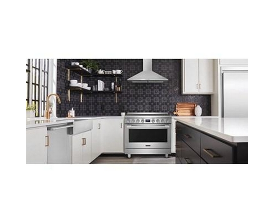 Cuisinière amovible de 36 po avec technologie convection véritable Frigidaire Professional - PCFG3670AF