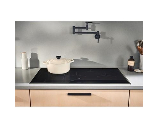 Table de cuisson encastrée à induction de 36 po Electrolux - ECCI3668AS