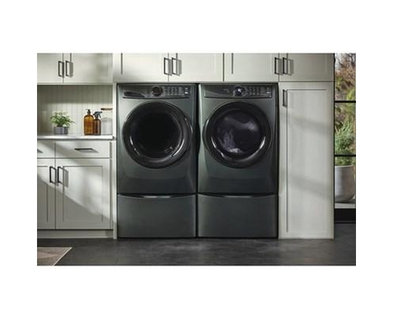 Laveuse Perfect Steam™ à chargement frontal avec lavage LuxCare® Plus et SmartBoost® – 5,2 pi³ Electrolux - ELFW7738AA