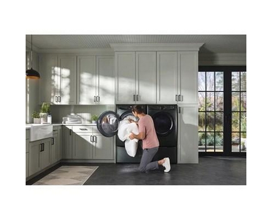Laveuse Perfect Steam™ à chargement frontal avec lavage LuxCare® Plus et SmartBoost® – 5,2 pi³ Electrolux - ELFW7738AA
