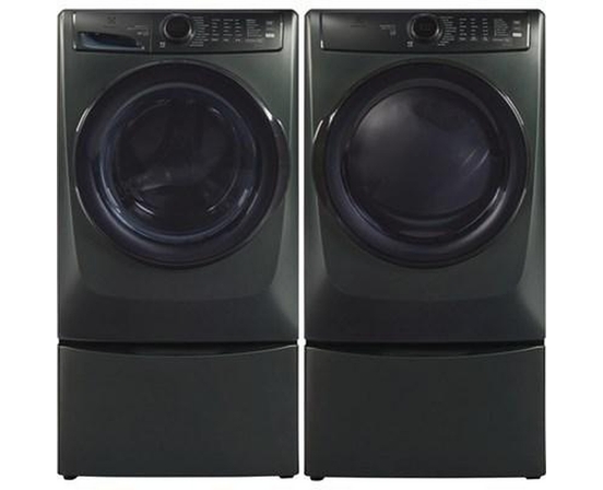 Laveuse Perfect Steam™ à chargement frontal avec lavage LuxCare® Plus et SmartBoost® – 5,2 pi³ Electrolux - ELFW7738AA