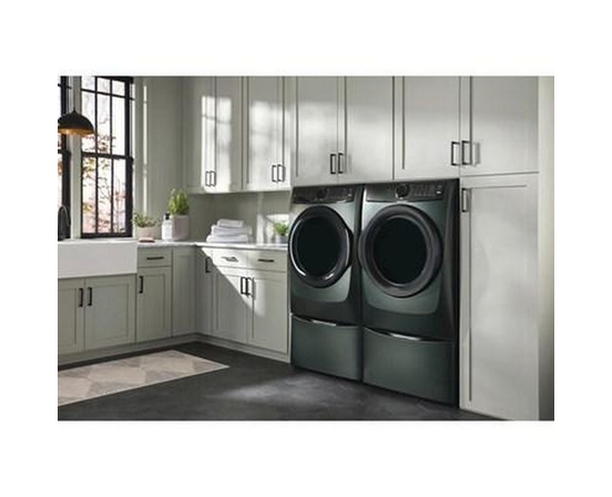 Sécheuse électrique Perfect Steam™ à chargement frontal avec Balanced Dry™ et rafraîchissement instantané – 8,0 pi³  Electrolux - ELFE773CAA