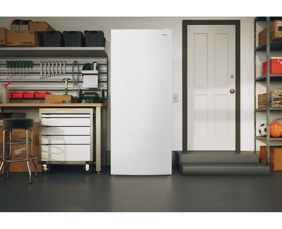 Congélateur vertical de 16 pi³. Frigidaire - FFUE1626AW