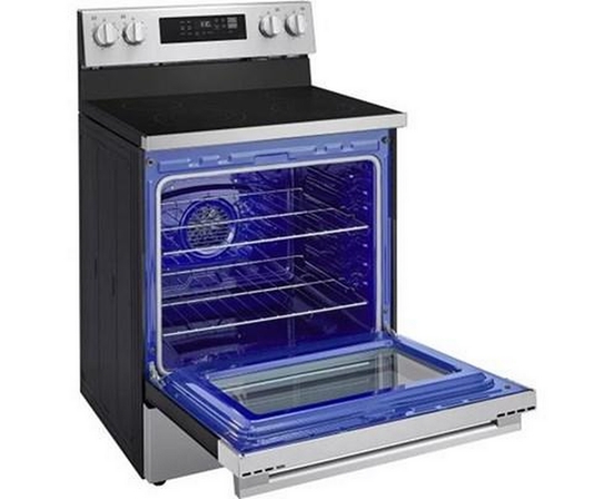 Cuisinière autoportante électrique de 30 po avec Wi-Fi LG - LREN6321VE