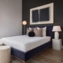 Lampe sur table Katya de Renwil
