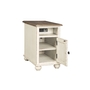 Table de bout Realyn de Ashley - T523-7