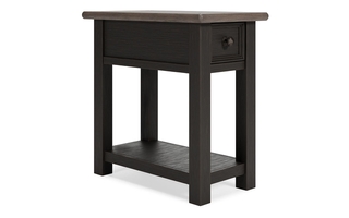 Table de bout Tyler Creek de Ashley - T736-107