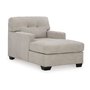 Chaise Mahoney de Ashley