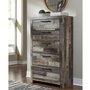 Commode 5 tiroirs Benchcraft Derekson B200-46