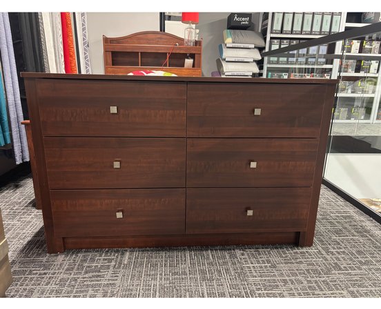 Bureau double