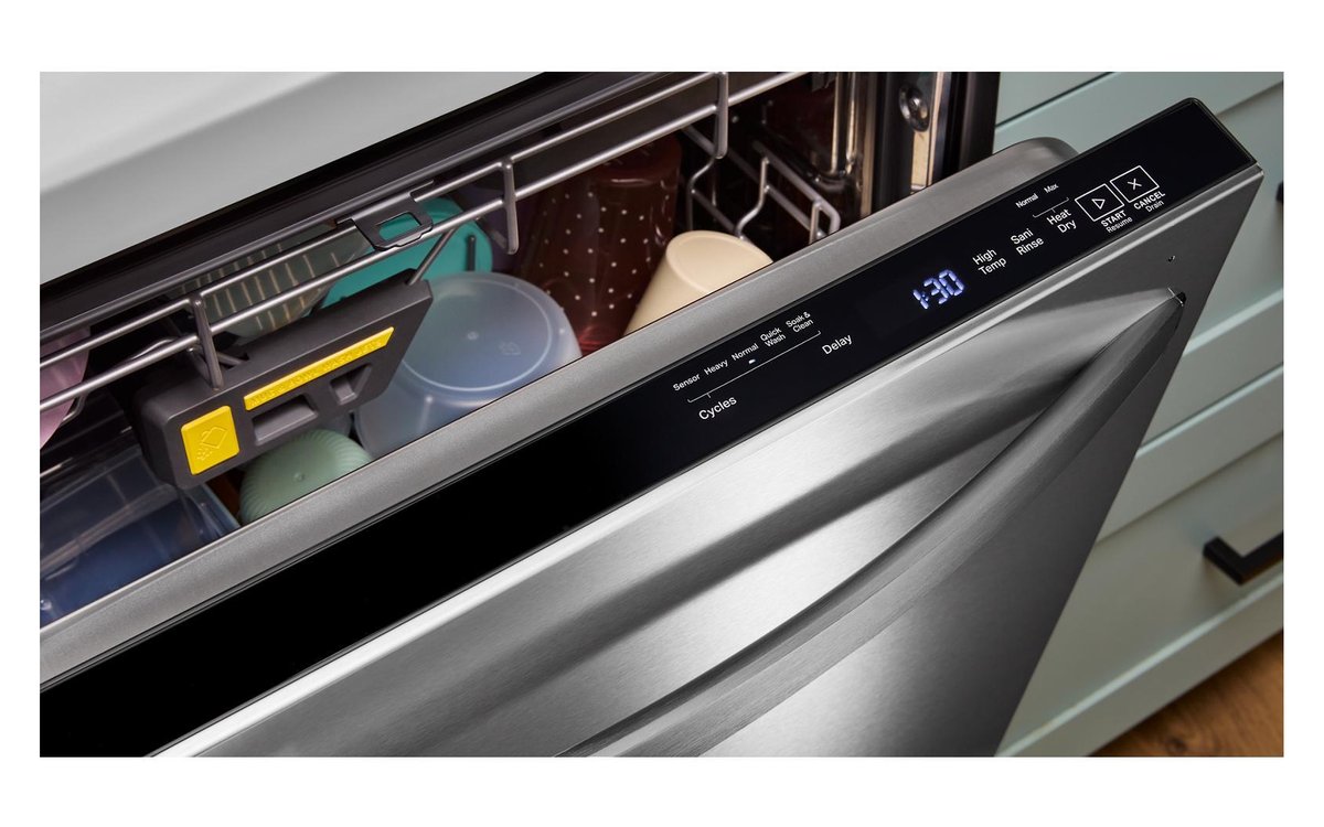 Lavevaisselle intégré avec séchage automatique à l'air libre Whirlpool — free download