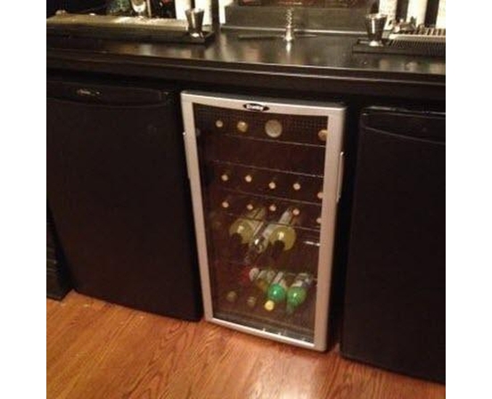 Refroidisseur à vin de 35 bouteilles Danby - DWC350BLP