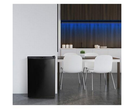 Réfrigérateur compact de 21 po, 4,4 pi³ Danby - DAR044A4BDD