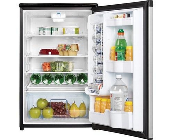 Réfrigérateur compact de 21 po, 4,4 pi³ Danby - DAR044A4BSSDD