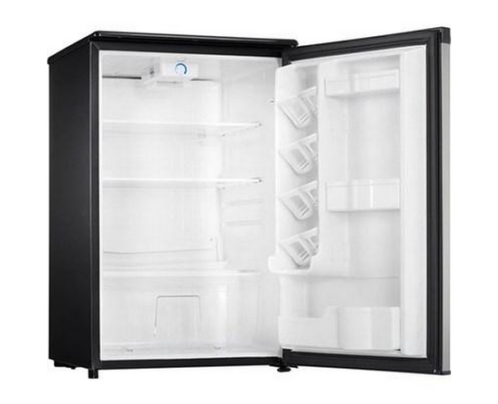 Réfrigérateur compact de 21 po, 4,4 pi³ Danby - DAR044A4BSLDD