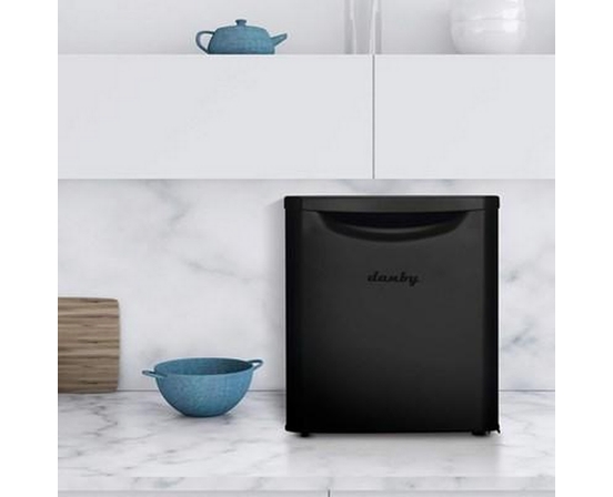 Réfrigérateur compact de 18 po, 1.7 pi³ Danby - DAR017A3BDB