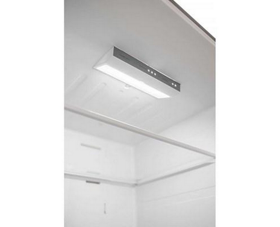Réfrigérateur à congélateur inférieur amovible de 30 po., 18.7 pi³ avec éclairage DEL Danby - DBM187E1SSDB