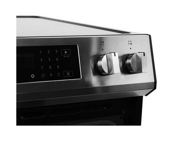 Cuisinière encastrable à induction de 30 po avec convection européenne véritable Danby - DIRC300BSSC